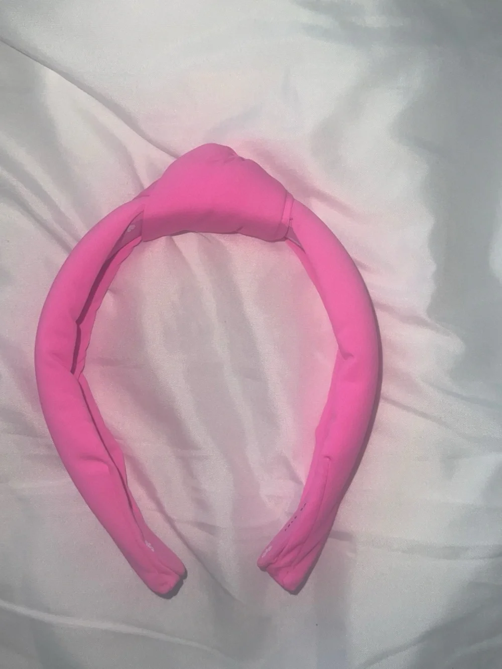 Lele Sadoughi Neon Pink Knotted Padded Headband
